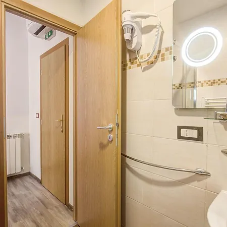 Gate Of Paradise Bed & Breakfast 3*
